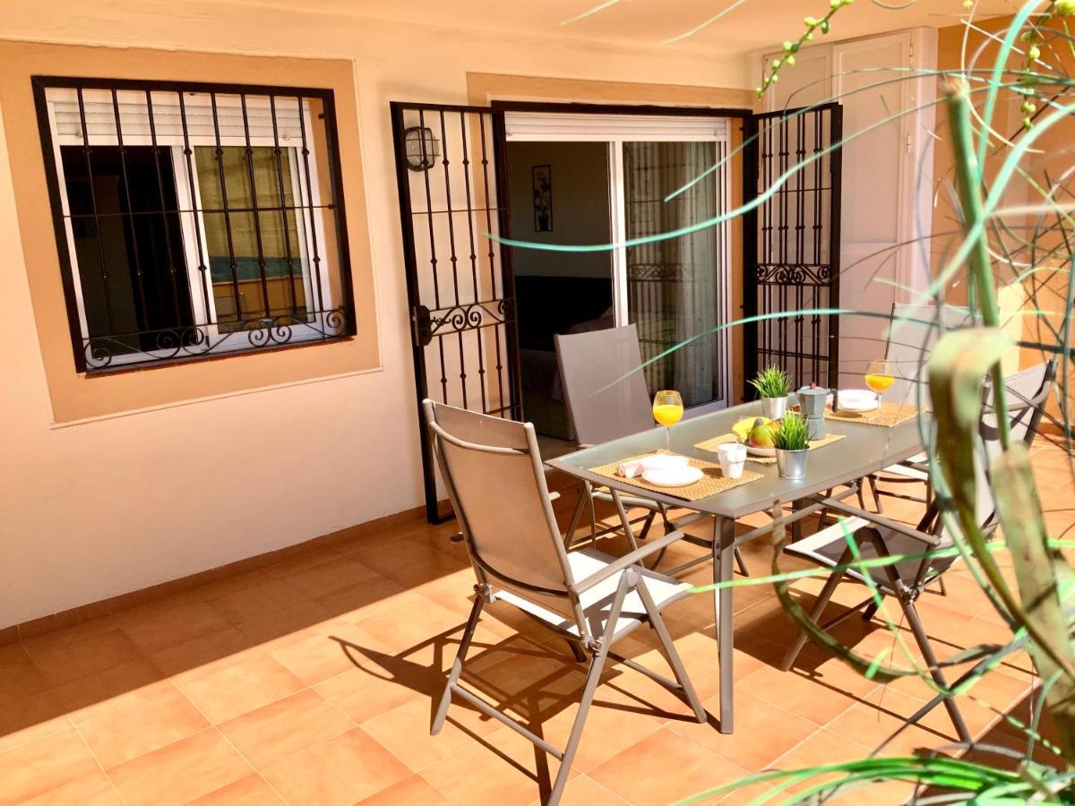 Apartamento De 2 Dormitorios, Gran Terraza, Vistas Al Mar Cerca Playa Carvajal 베날마데나코스타 외부 사진