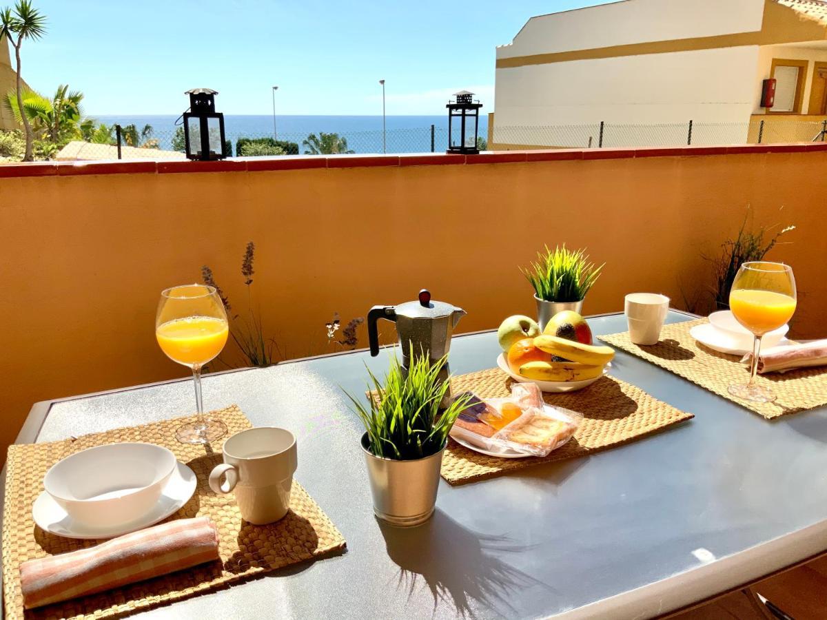 Apartamento De 2 Dormitorios, Gran Terraza, Vistas Al Mar Cerca Playa Carvajal 베날마데나코스타 외부 사진