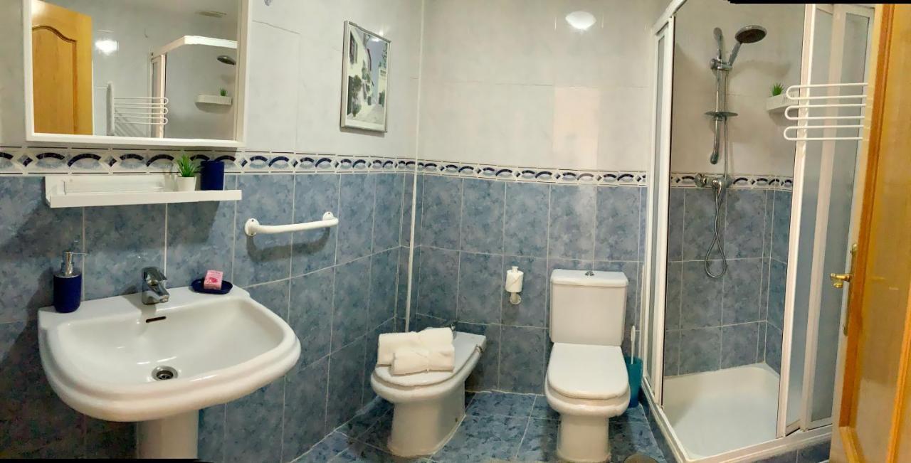 Apartamento De 2 Dormitorios, Gran Terraza, Vistas Al Mar Cerca Playa Carvajal 베날마데나코스타 외부 사진