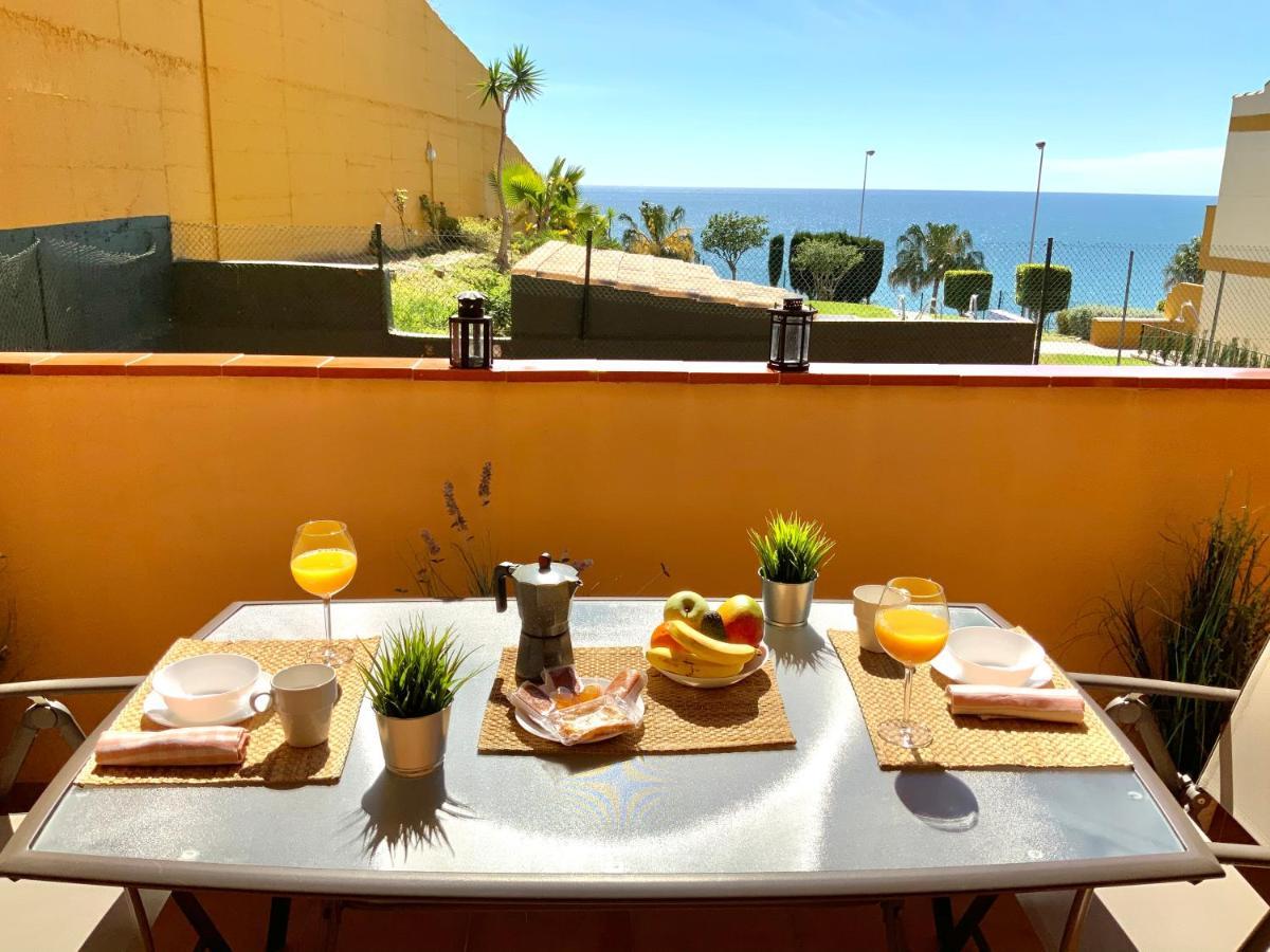 Apartamento De 2 Dormitorios, Gran Terraza, Vistas Al Mar Cerca Playa Carvajal 베날마데나코스타 외부 사진